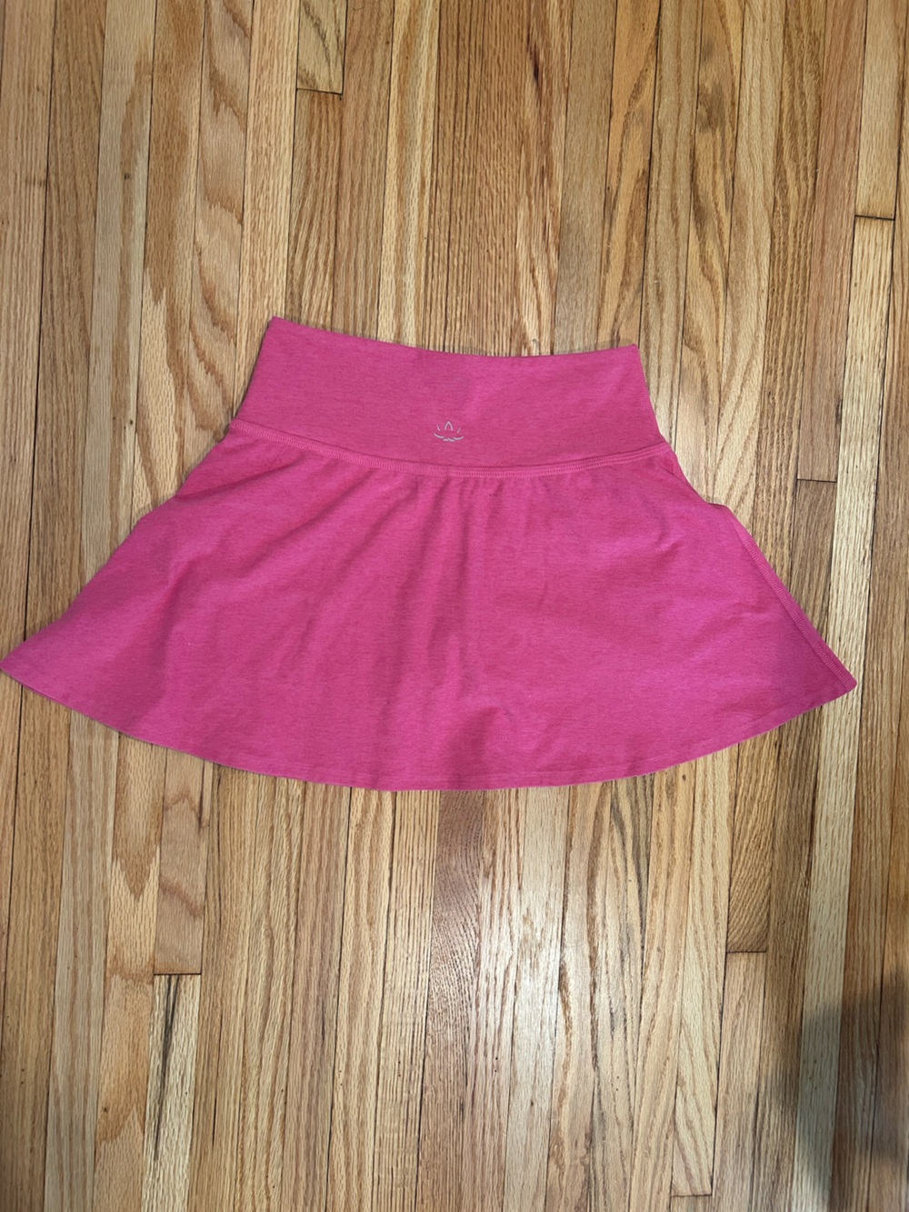 Beyond Yoga Raspberry Mini Skort - Picture 5 of 5